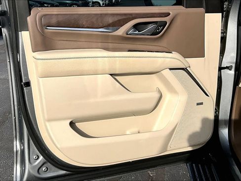 Used 2021 GMC Yukon Denali w/ Denali Ultimate Package image 24