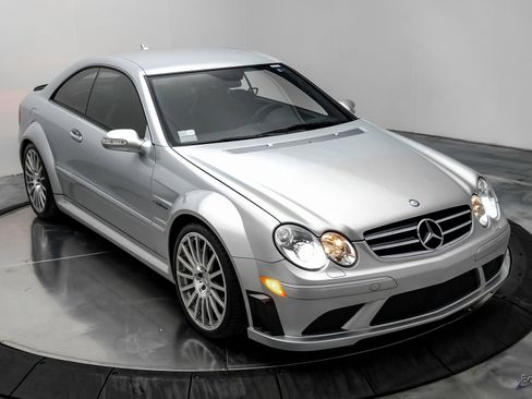 Used 2008 Mercedes-Benz CLK 63 AMG Black Series image 21