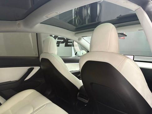 Used 2020 Tesla Model 3 Standard Range Plus RWD image 36