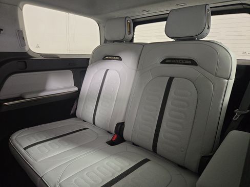 Used 2024 Rivian R1S Adventure AWD/4WD image 22