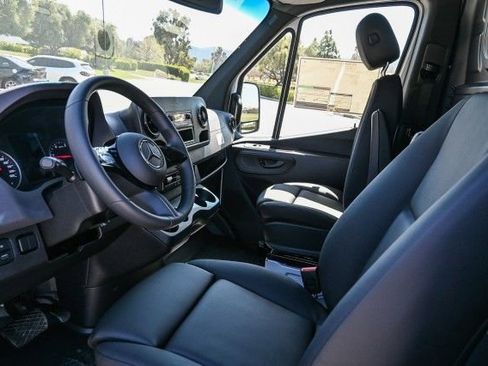 New 2025 Mercedes-Benz Sprinter 3500 image 26