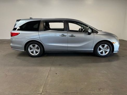 Used 2019 Honda Odyssey EX image 2