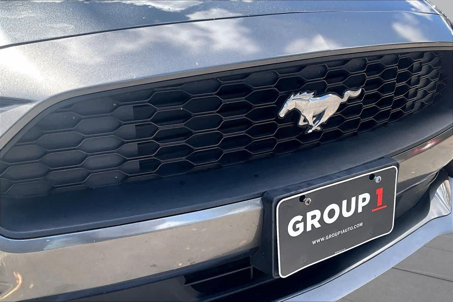 Used 2019 Ford Mustang Premium RWD image 31