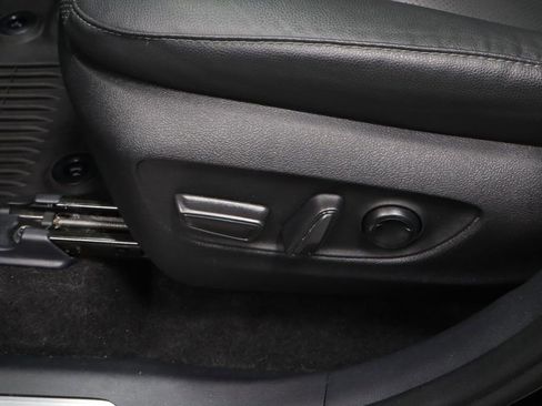 Used 2024 Toyota Grand Highlander AWD image 25
