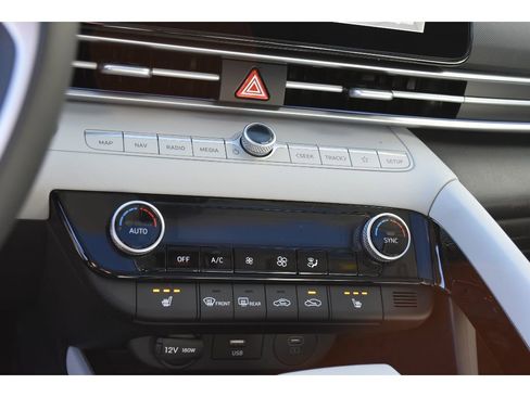 New 2026 Hyundai Elantra Limited image 24