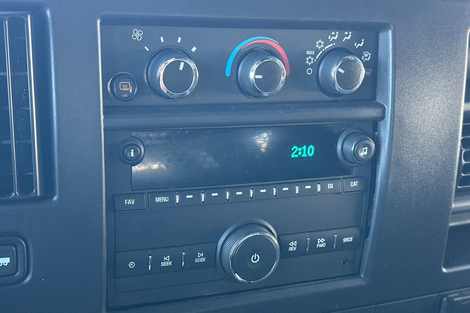 Used 2025 Chevrolet Express 2500 w/ Driver Convenience Package RWD image 20