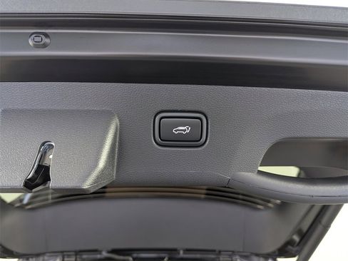 New 2026 Kia Sportage EX image 33