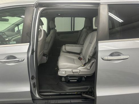 Used 2021 Honda Odyssey EX-L image 22