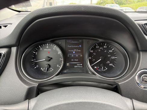Used 2017 Nissan Rogue SL w/ SL Premium Package AWD/4WD image 25