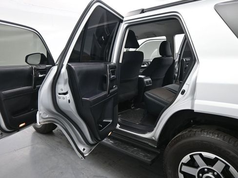 Used 2021 Toyota 4Runner TRD Off-Road image 17