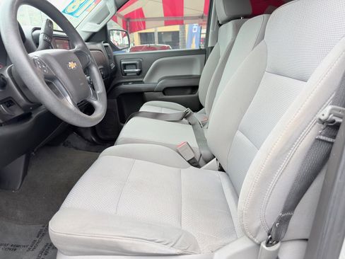 Used 2018 Chevrolet Silverado 1500 Custom w/ Custom Value Package RWD image 28