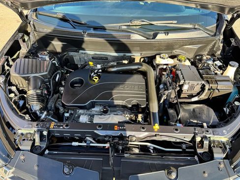 Used 2023 Chevrolet Equinox LT image 41