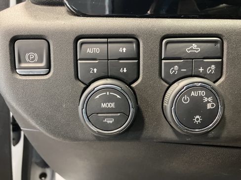 Used 2023 Chevrolet Silverado 1500 LT w/ Z71 Off-Road Package image 14