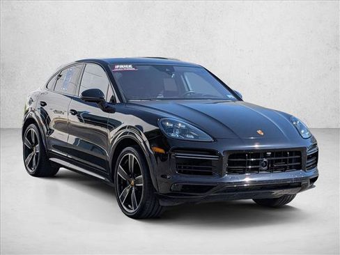 Used 2022 Porsche Cayenne Turbo AWD/4WD image 3