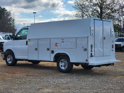 New 2025 Chevrolet Express 3500 w/ Power Convenience Package RWD image 8
