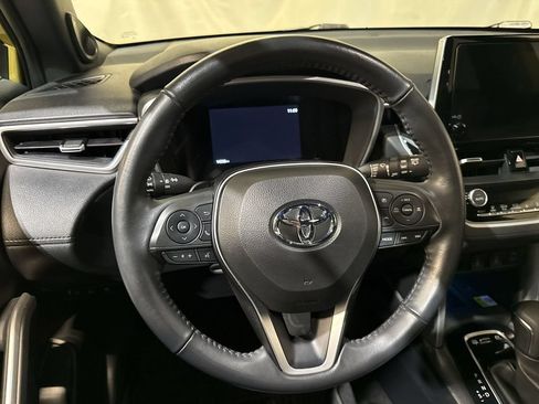 Used 2023 Toyota Corolla Cross AWD Hybrid w/ Convenience Package image 11