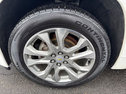 Used 2018 Chevrolet Traverse Premier image 11