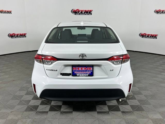 Used 2025 Toyota Corolla LE FWD image 7