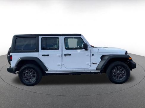 Used 2025 Jeep Wrangler Sport S image 16
