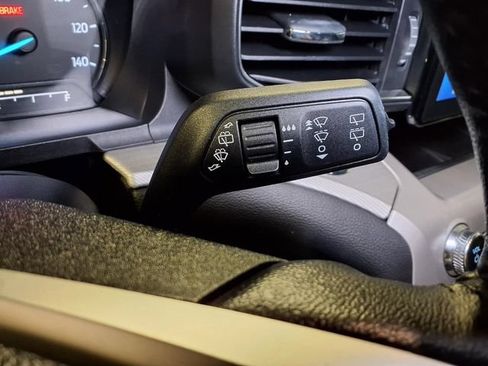 Used 2023 Ford Explorer XLT w/ Equipment Group 202A AWD/4WD image 16