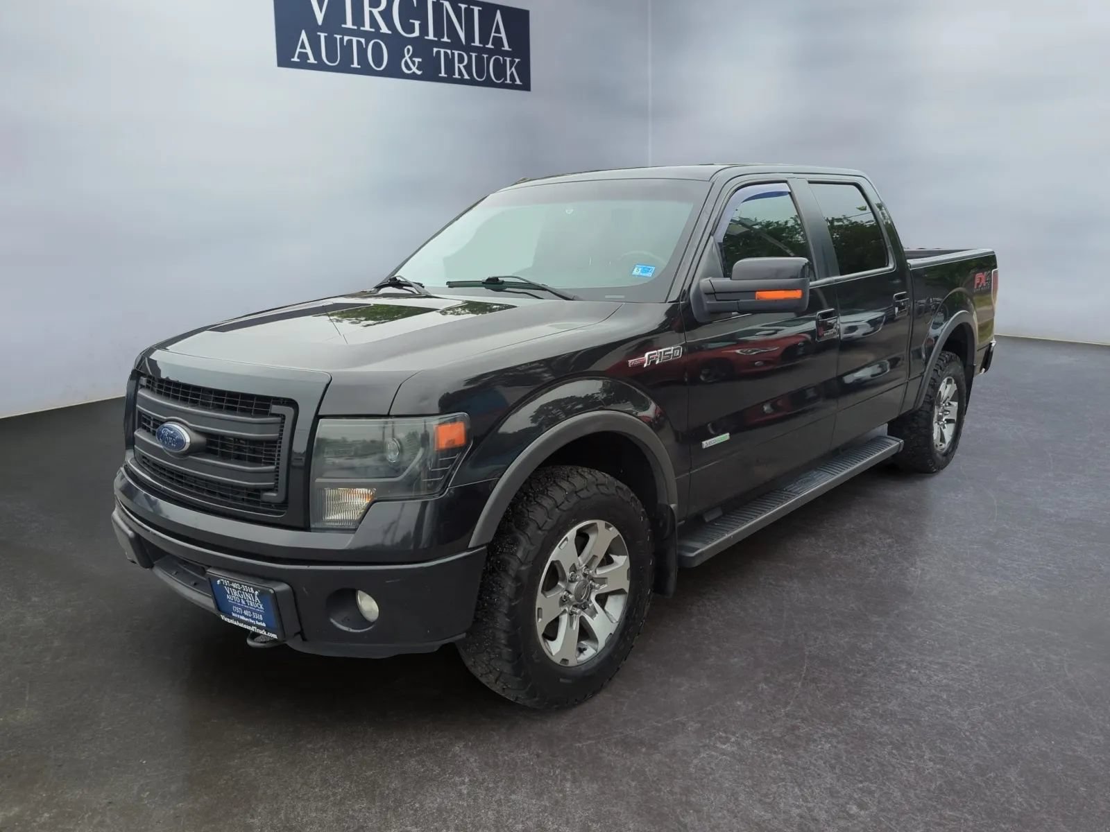 Used 2014 Ford F150 FX4 w/ Equipment Group 402A Luxury AWD/4WD image 1