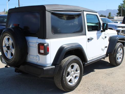 Used 2023 Jeep Wrangler Sport AWD/4WD image 4