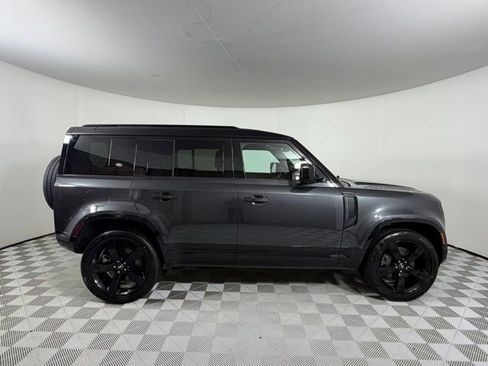 Used 2024 Land Rover Defender 110 X-Dynamic SE AWD/4WD image 8