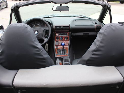 Used 1996 BMW Z3 1.9 RWD image 17