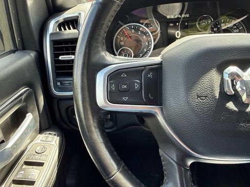 Used 2024 RAM 3500 Big Horn w/ Night Edition AWD/4WD image 17