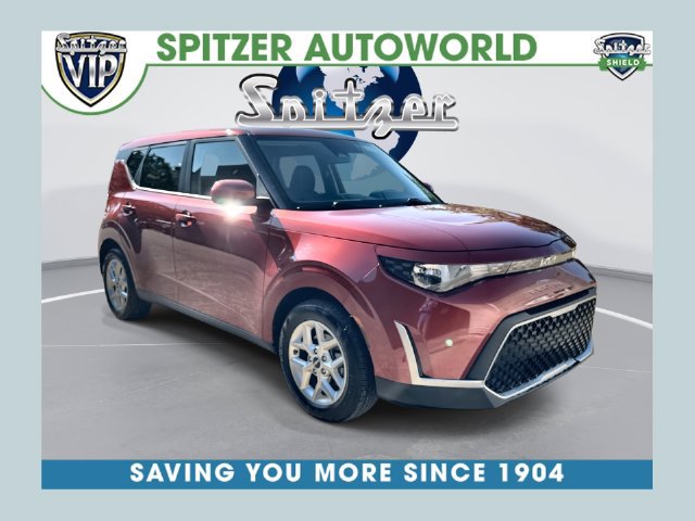 Used 2023 Kia Soul LX w/ LX Technology Package FWD image 1