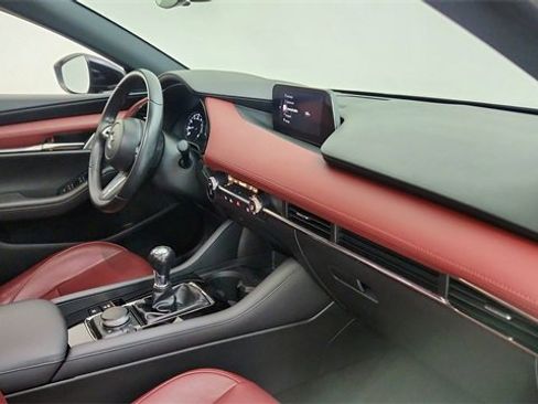 Used 2021 MAZDA MAZDA3 s image 21