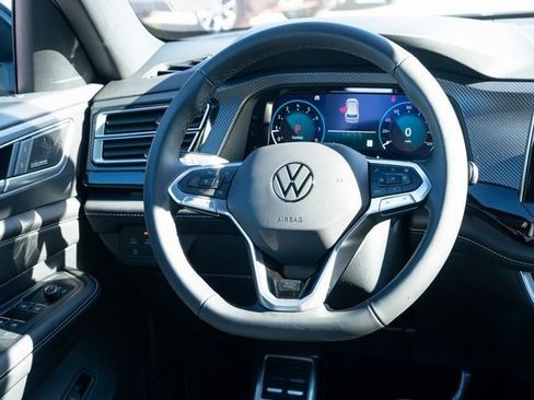 New 2026 Volkswagen Atlas Cross Sport SEL Premium R-Line AWD/4WD image 31