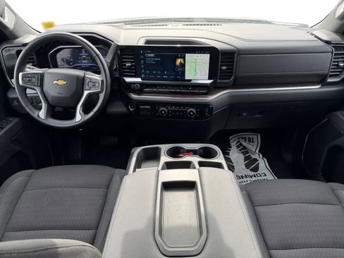 Used 2025 Chevrolet Silverado 1500 LT image 12