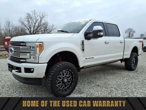 Used 2017 Ford F250 Platinum w/ Platinum Ultimate Package image 4