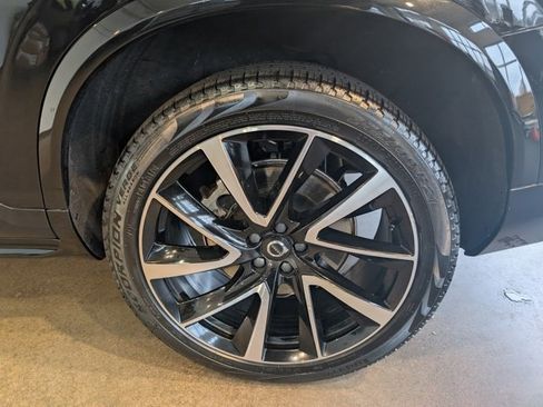 Used 2023 Volvo XC90 B5 Plus w/ Protection Package Premier image 34