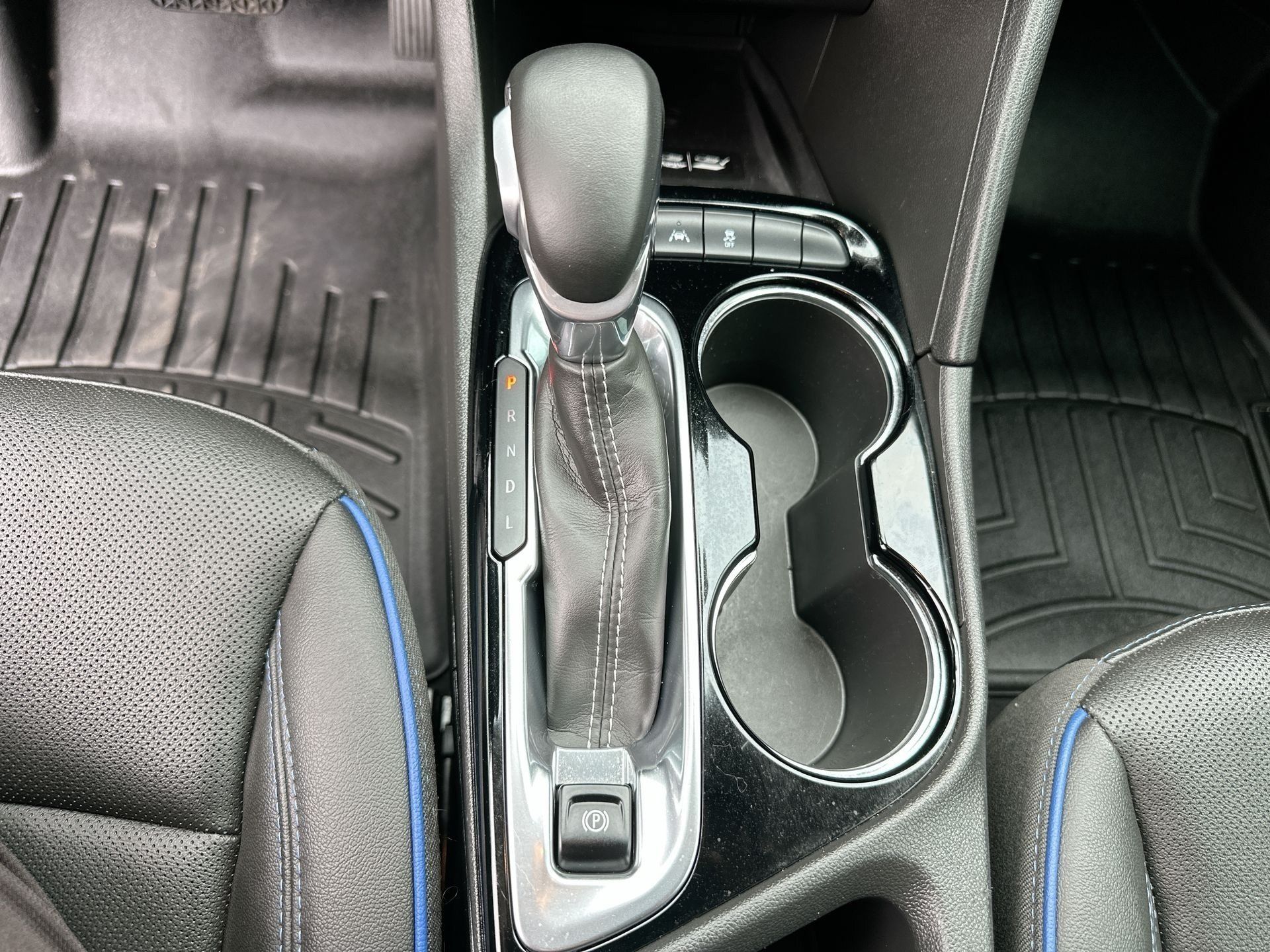 Certified 2025 Buick Encore GX Sport Touring w/ Advanced Technology Package FWD image 15