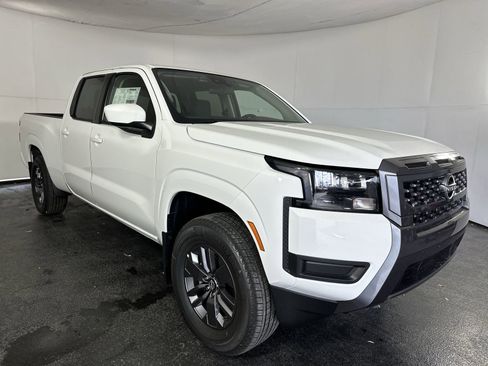 New 2026 Nissan Frontier SV w/ All-Weather Content Package AWD/4WD image 2