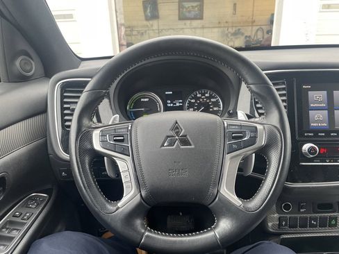 Used 2020 Mitsubishi Outlander SEL image 29