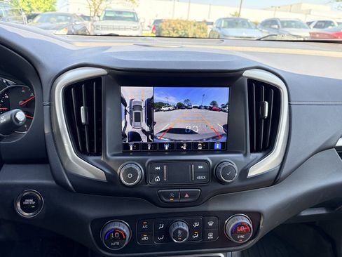 Used 2023 GMC Terrain Denali w/ Denali Premium Package AWD/4WD image 20