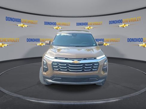 New 2027 Chevrolet Equinox LT FWD image 6