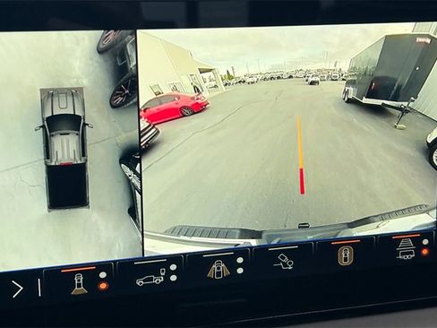 Used 2024 GMC Sierra 2500 AT4X image 17