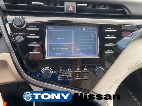 Used 2019 Toyota Camry LE FWD image 16