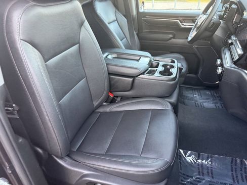 Used 2024 GMC Sierra 1500 SLT image 40