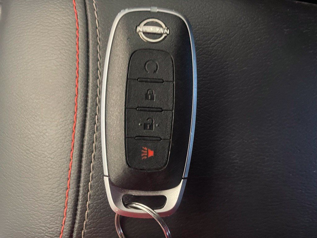 Used 2026 Nissan Kicks SR w/ SR Premium Package FWD image 19