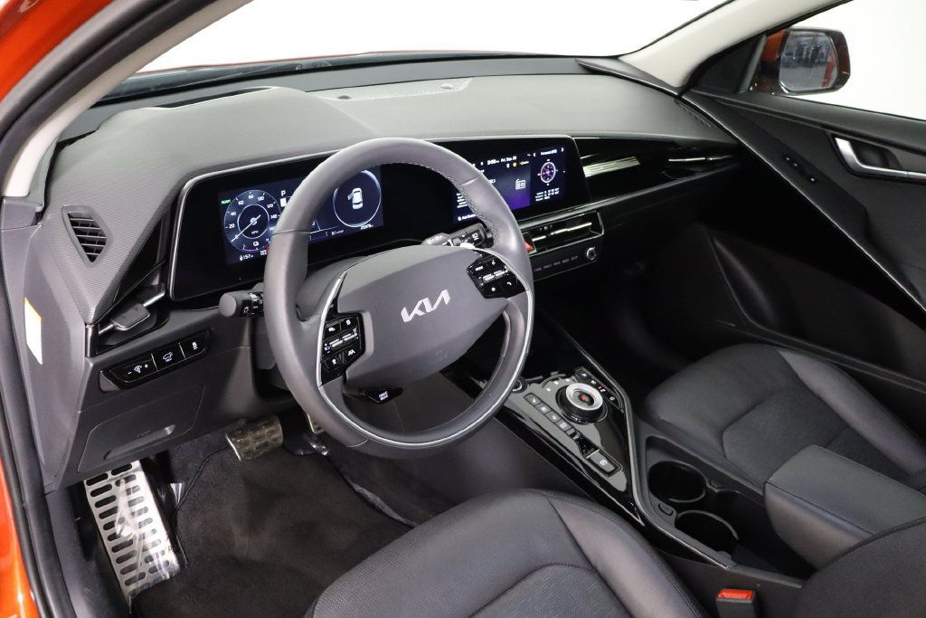 Used 2023 Kia Niro Wave FWD image 27