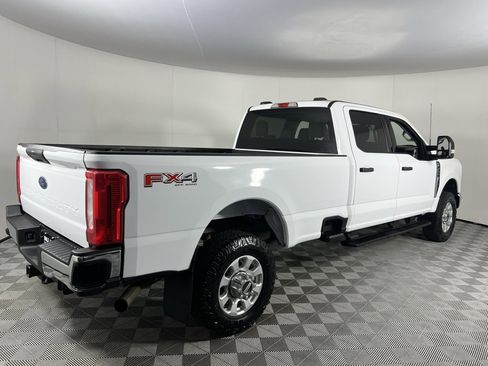 Used 2024 Ford F350 XLT w/ FX4 Off-Road Package image 7