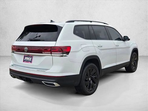 Used 2024 Volkswagen Atlas SE FWD image 5