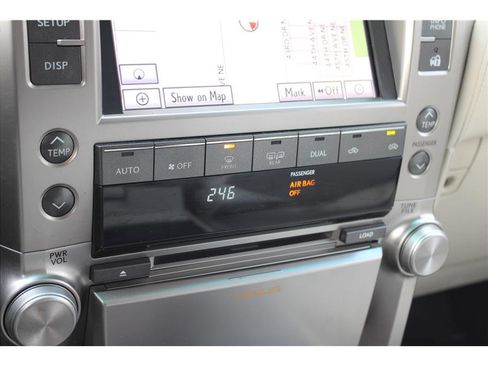 Used 2012 Lexus GX 460 Premium image 29