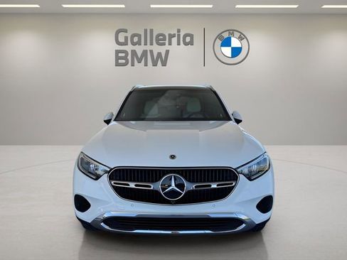 Used 2025 Mercedes-Benz GLC 350e 4MATIC image 3