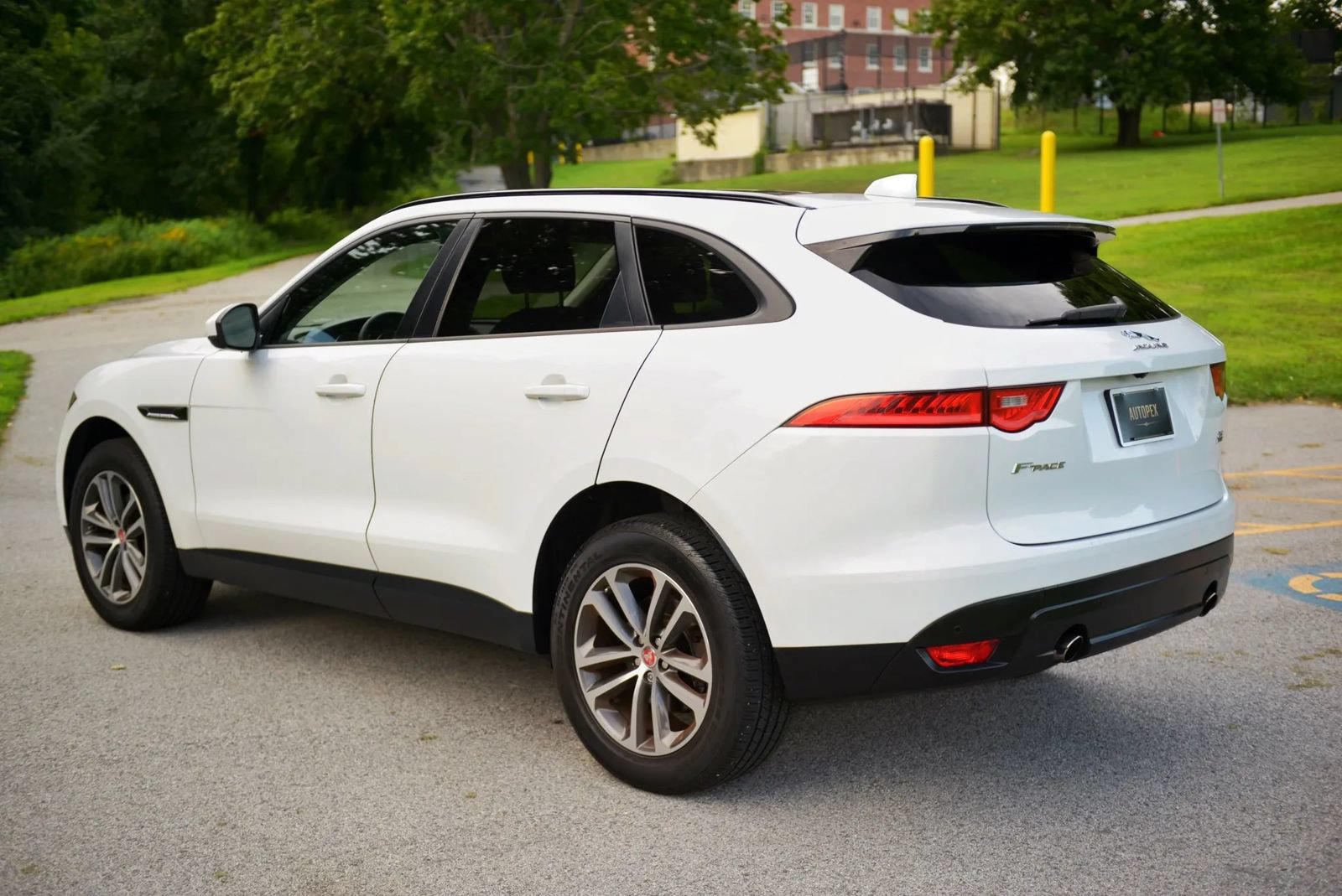 Used 2018 Jaguar F-PACE Premium AWD/4WD image 20